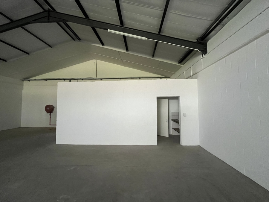 To Let commercial Property for Rent in Diep River Western Cape